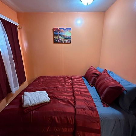 Fidellia Iron Room, Queen Bed Minutes From Newark Liberty International Airport And Newark Penn Station Exteriör bild