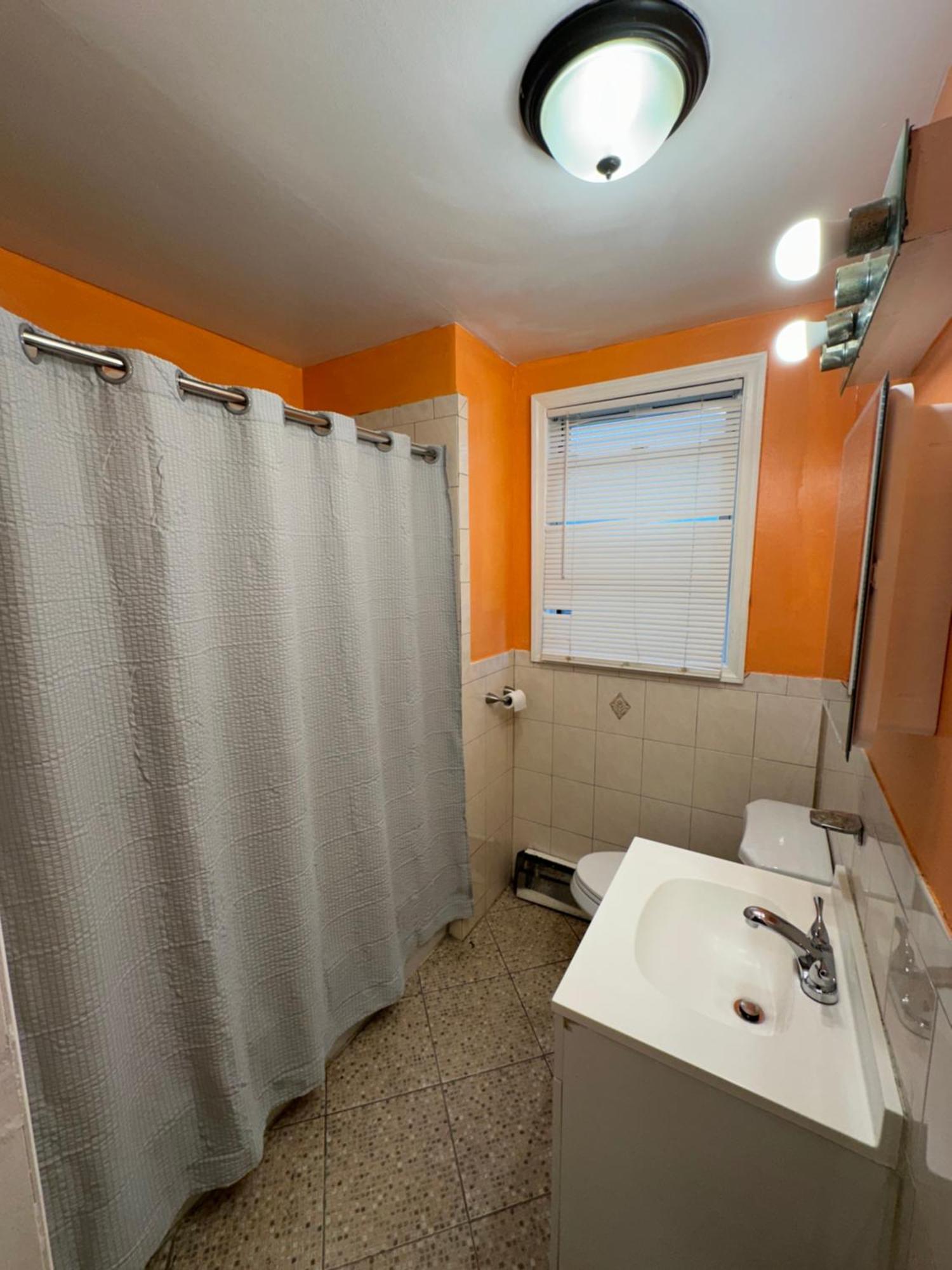 Fidellia Iron Room, Queen Bed Minutes From Newark Liberty International Airport And Newark Penn Station Exteriör bild